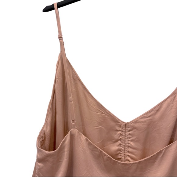 WILFRED Aritzia Verso Rouched Cropped Tank Adjustable Straps Lined Petal Pink - Picture 9 of 12